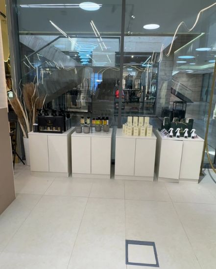Picture of محل بمجمع ميار بالشويخ