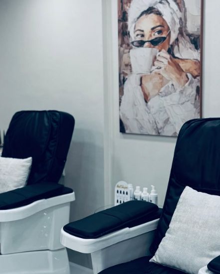 Picture of صالون نسائي بمنطقة صباح السالم