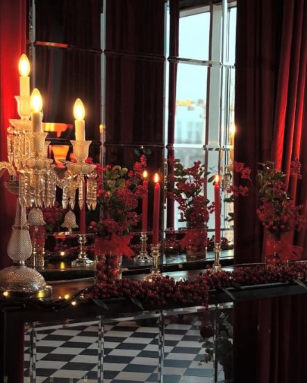 Picture of مطعم بشرق مع اطلالة بانورامية على البحر