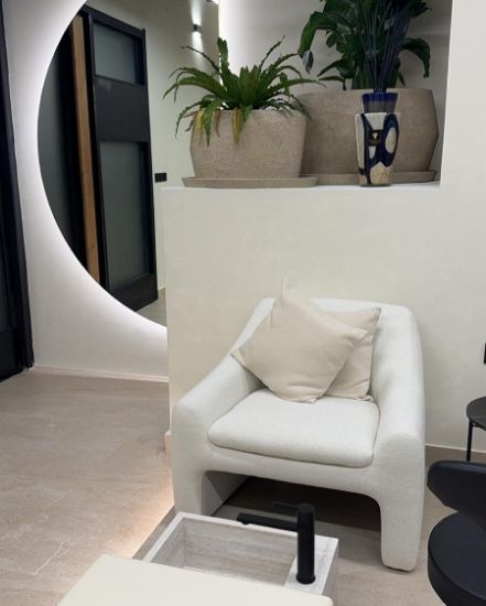 Picture of صالون نسائي في منطقة شرق