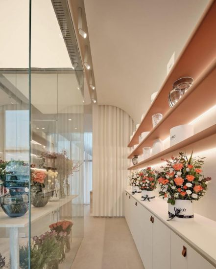 Picture of محل في الشويخ موقع مميز