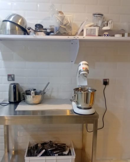 Picture of مطبخ للمخبوزات والحلويات في منطقة الشويخ