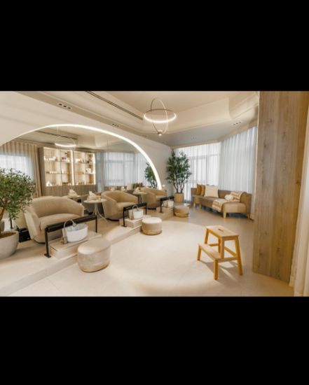 Picture of صالون بالشعب البحري في موقع مميز 